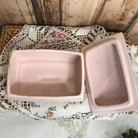 Vintage Ucagco Ceramics Quilted Trinket Box - Picture 4 of 7